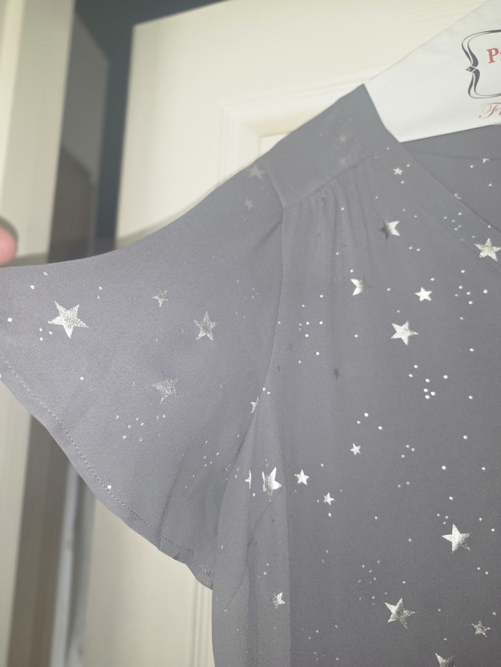 torrid Gray Star-Print Short Sleeve Button Front Blouse - Picture 3 of 6